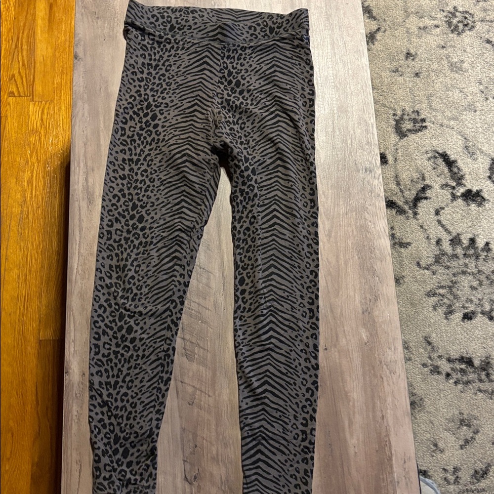 PINK Victoria's Secret Gray Animal Print Leggings
